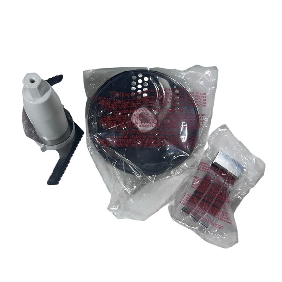 Black and Decker FP1300 Quick 'N Easy Food Processor Blades Shred Slice - Picture 1 of 8